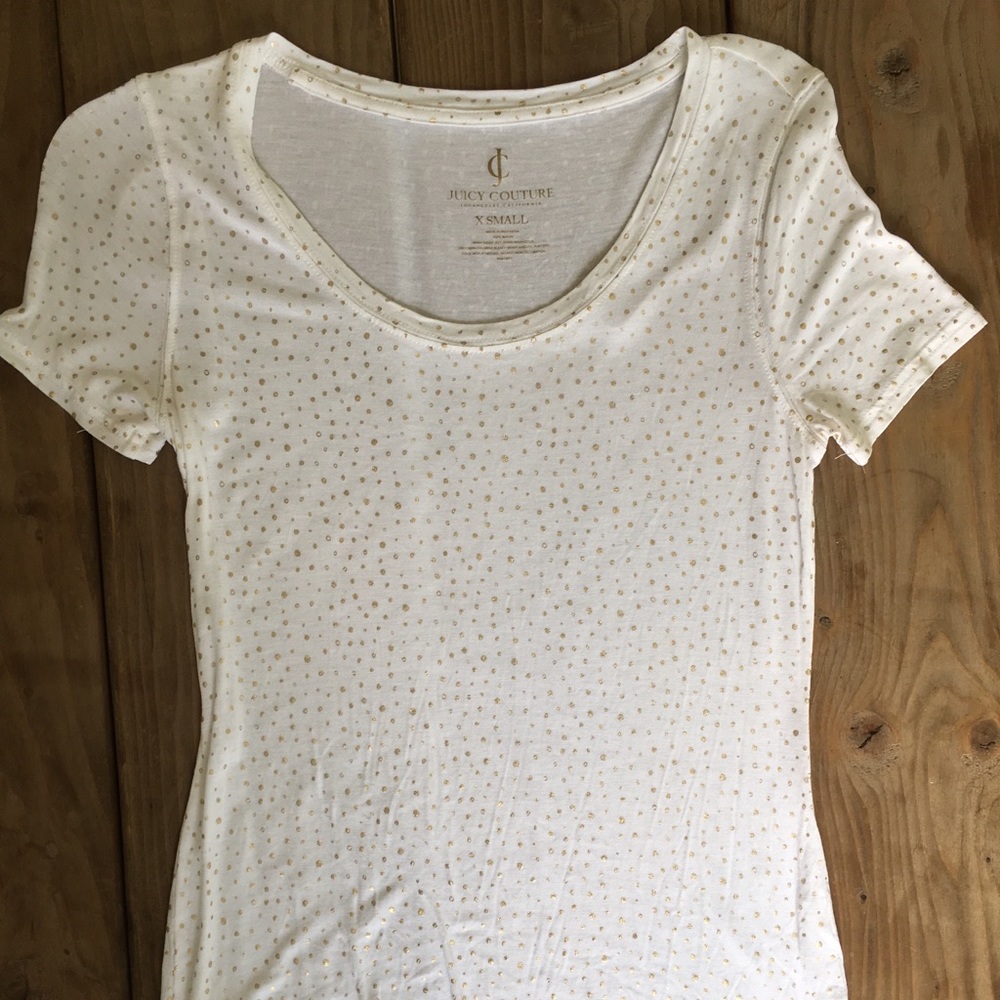 🌼 3/$15 🌼 Juicy Couture white and gold v neck XS